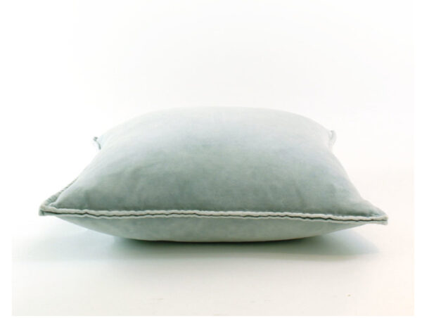 Coussin Pip en velours stonewashed Aqua #MLFabrics – Image 2