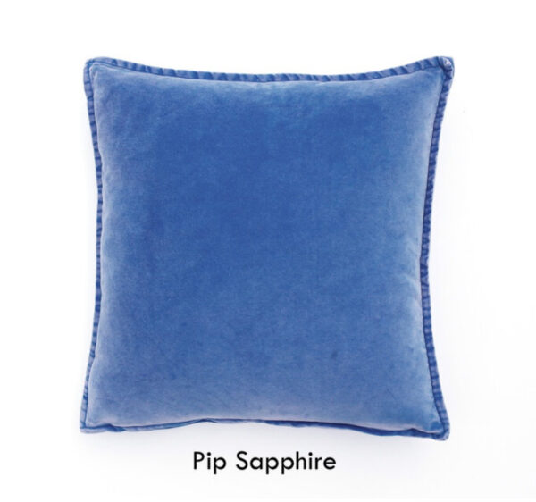 Coussin Pip en velours stonewashed Saphir #MLFabrics